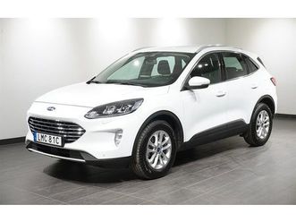 ford kuga 1.5t titanium vinterpaket b-kamera