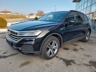 volkswagen touareg 3.0tdi 4mot led/ahk/pano/leder/navi