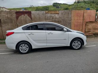 hyundai hb20s c.style/c.plus1.6 flex 16v aut. 4p 2014