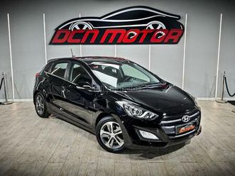hyundai - i30 1.6 crdi 110cv black line