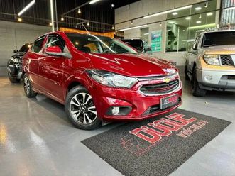 hatch lt 1.0 8v flex mec. 4p