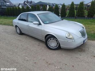 lancia thesis 3.0 v6 executive