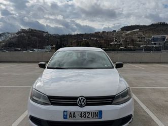 shitet vw jetta benzin/gaz automat