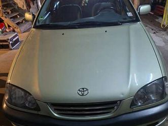 avensis 2.0 linea sol