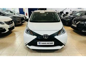 toyota aygo 1.0 x-play