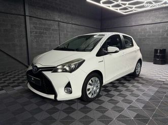 toyota yaris iii hsd 100h business 5p