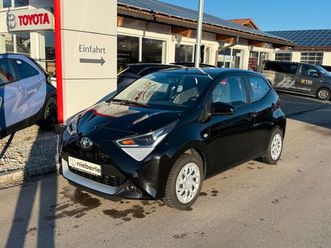 toyota aygo x-play 5-türer *kamera,8-fach*