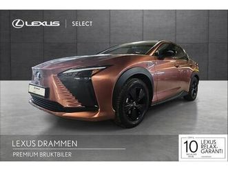 300e fwd executive tech hengerfeste! lav km-stand!