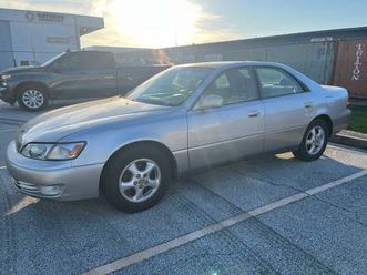1998 lexus es300 214k miles - good running daily