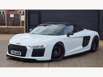 5.2 fsi v10 spyder s tronic quattro euro 6 (start/stop) 2dr