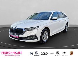 skoda octavia combi style 2.0 tdi dsg+navi+led+ahk+acc