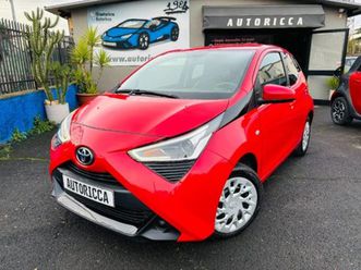 aygo 1ª serie x-play 1.0 70cv carplay audio*unico proparietario*