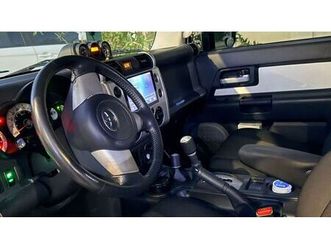 used toyota fj cruiser 5 door 4.0l (automatic) 2014