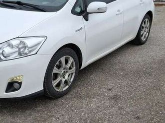 1,8 vvt-i hybrid high