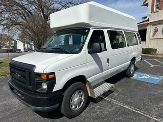 2012 ford e3250 - hi-top ext van w/wheelchair lift - 5.4l v8 - 34k mil