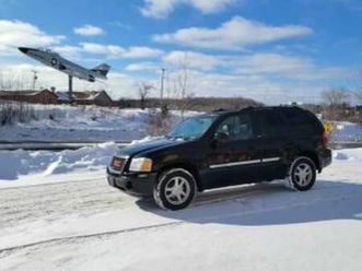2003 gmc envoy slt 4x4!! up north auto!! ?