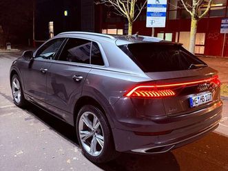 audi q8 l-hev premium