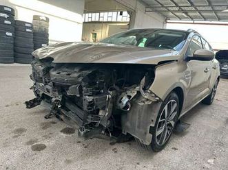 megane iv 2016 sporter sporter 1.5 dci energy bose 110cv edc