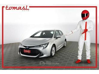corolla 1.8 hybrid business