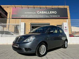 lancia ypsilon 1.2 8v argento
