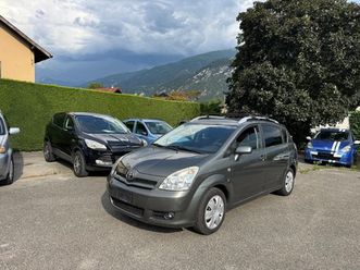 corolla verso 1.8 linea sol