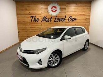 toyota auris 120d advance