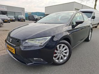 seat leon sc - 1.2 tsi style business clima/cruis/navi/led