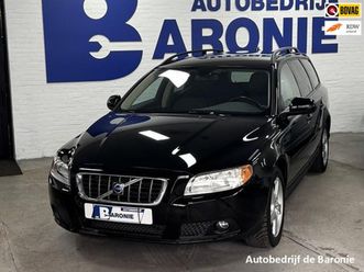 volvo v70 - 2.5t kinetic