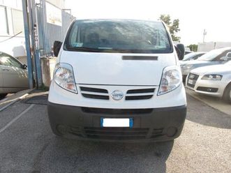 nissan primastar furgone chiuso con 3 posti a sedere