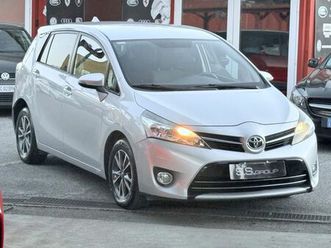 verso 1.6 d-4d style 7 posti-unipro-rate-garanzia