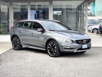 volvo v60 cross country 2.0 diesel 150cv auto e6 - 2016