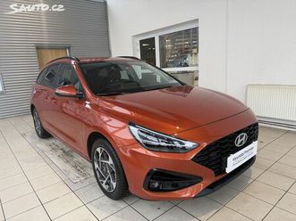 hyundai i30 1.5i 70kw family mt