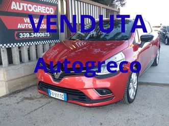 renault clio sporter dci 8v 90 cv moschino life