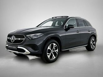 mercedes glc 300 e 4matic luxury line panoramisch dak | dodehoekassistent | memory pack | 360° camera | head-up display | smartphone integratie | verwarmde zete