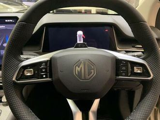 77kwh trophy auto 4wd 5dr