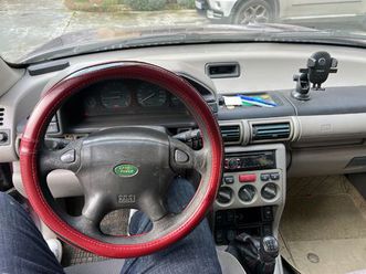 land rover freelander 2400€
