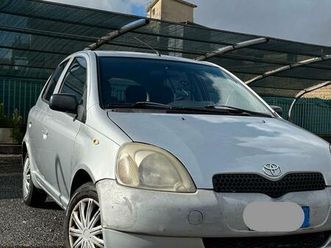 toyota yaris 1.0, 2001