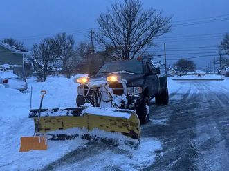 2003 dodge ram 3500 with fisher v blade