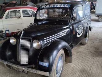 renault juvaquatre ahg - 1950