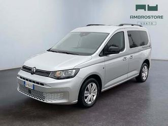 volkswagen caddy 2.0 tdi 122 cv style maxi del 2022 usata a milano
