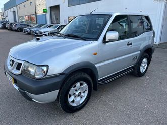 nissan terrano ii van 3.0 di março/04