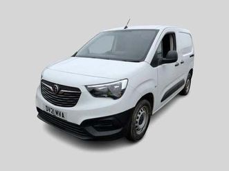 vauxhall combo 1.5 turbo d 2300 dynamic l1 h1 euro 6 4dr diesel manual