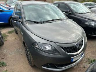lancia ypsilon iii 2021 - ypsilon 1.0 firefly hybr