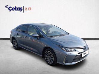 toyota corolla 1.8 hybrid flame x-pack e-cvt 122hp sedan