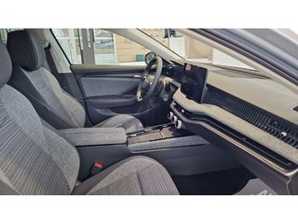 novi skoda superb 2025.g 1.5 tsi iv select plus dsg phev