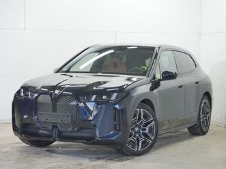 bmw ix xdrive60 | luftfederung | sky lounge | m-spor