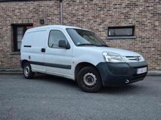 ② peugeot partner 1.6hdi airco, schuifdeur, trekhaak, ele raam — camionnettes & utilitaires — 2ememain