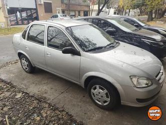 chevrolet corsa classic 1.4 gris