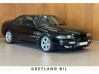 r33 gts-25t. pen bil,lite modifisert.