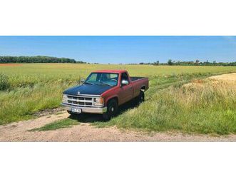 chevrolet c2500 pickup v8